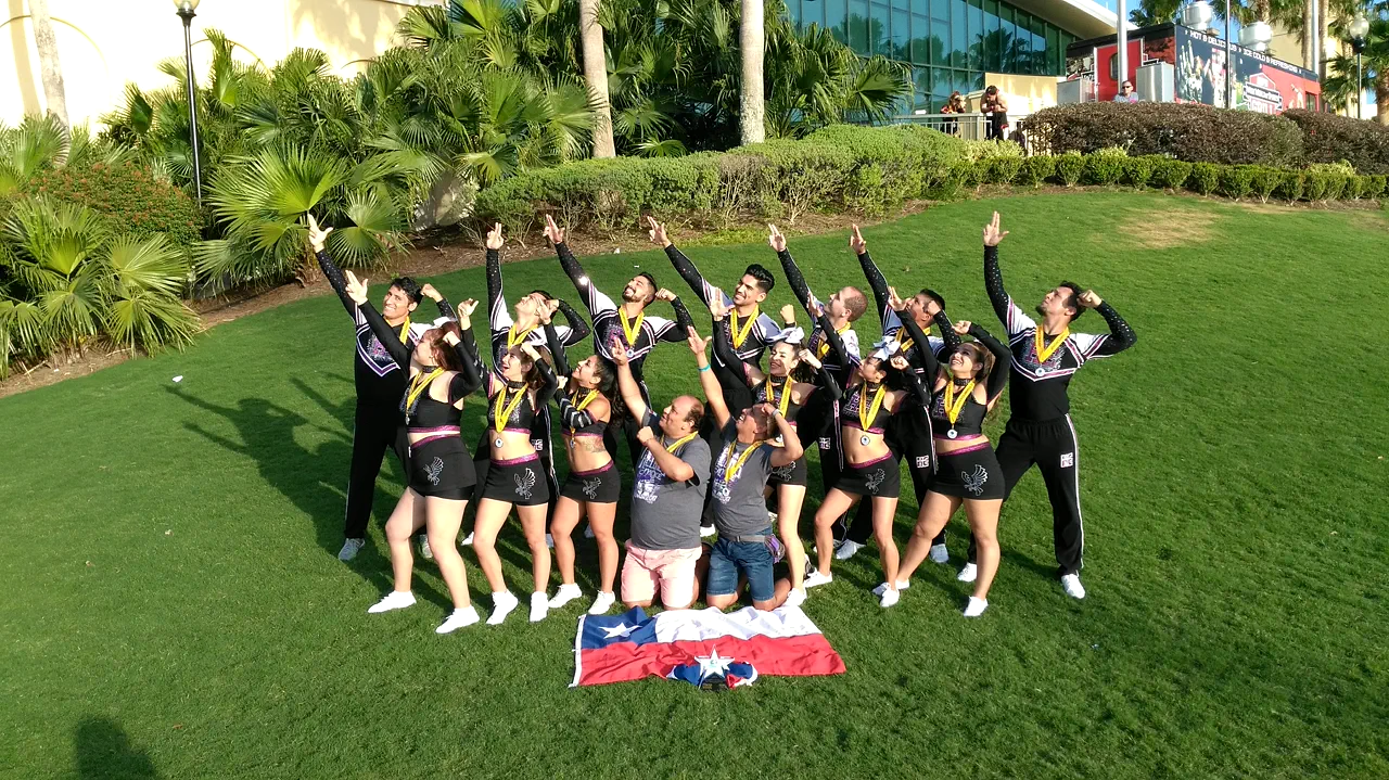 Delegacion cheer celebracion orlando — Action Travel